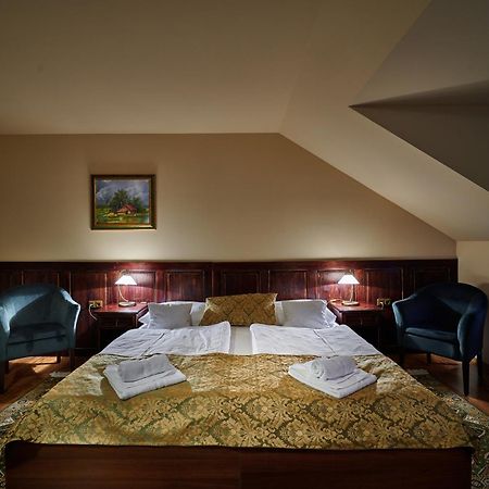 Hotel St Peter Vini à Svaty Peter Extérieur photo