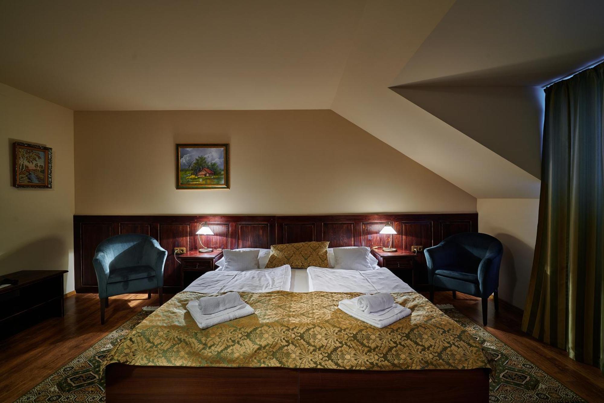Hotel St Peter Vini à Svaty Peter Extérieur photo